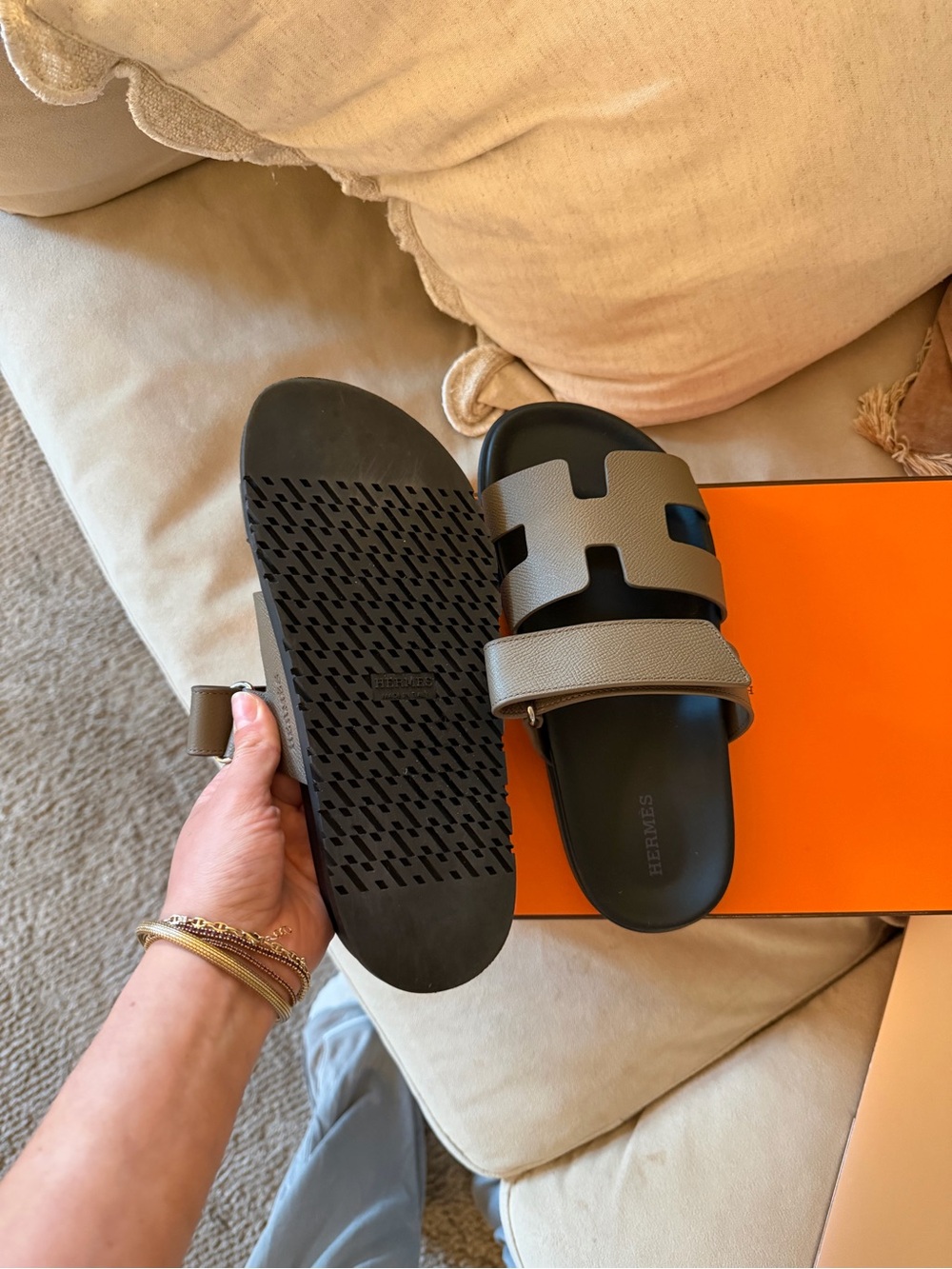 Hèrmes chypre etoupe epsom Leather Sandals - Picture 3 of 3